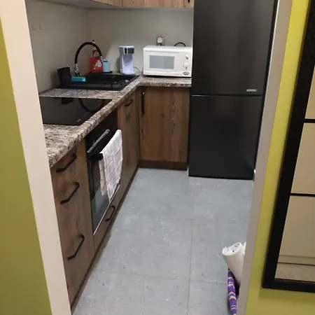 W Okolicy Malty Check-in Free Parking Habitación en casa particular