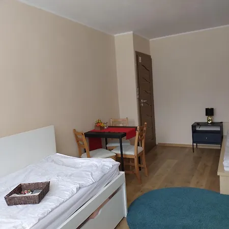 Tanie W Okolicy Malty Check-in Free Parking *